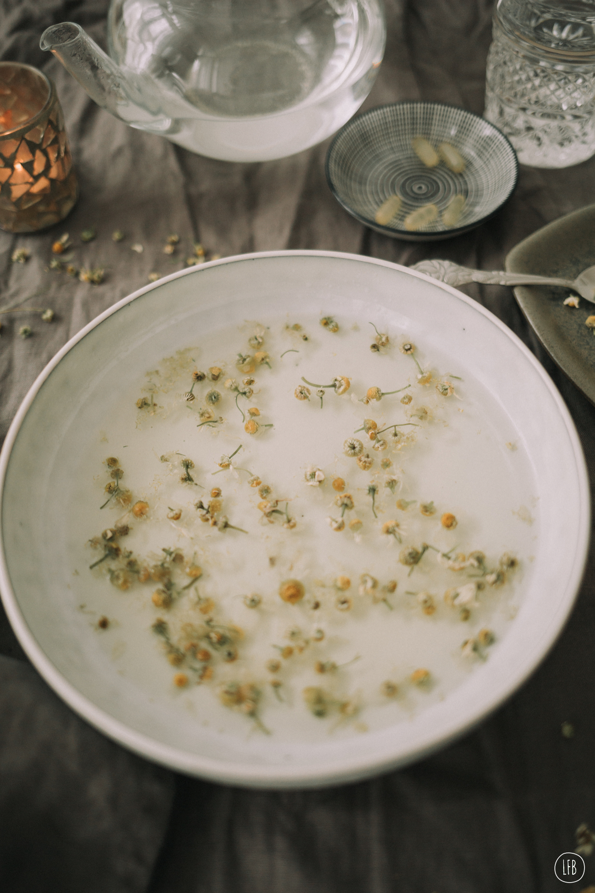 Camomile Steam bath for colds and flus - photography: Rae Tashman - lovefromberlin.net